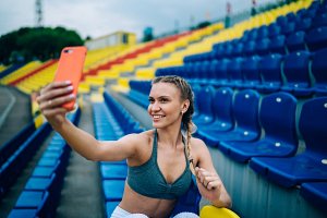 Jak sportowcy budują markę osobistą w świecie social mediów