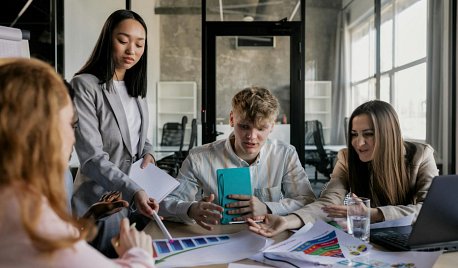 specjalista do projektu online